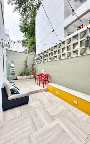 Apartamento à venda com 95m², 2 quartos e 1 vaga Apartamento à venda com 95m², 2 quartos e 1 vagaÁrea externa