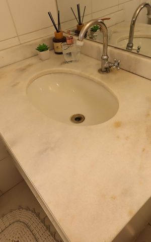 Apartamento à venda com 51m², 2 quartos e 1 vagaBanheiro - Pia