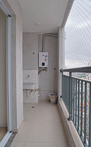 Apartamento para alugar com 42m², 2 quartos e 1 vaga Varanda
