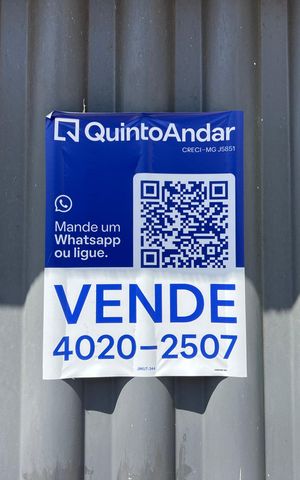 Casa à venda com 180m², 3 quartos e 2 vagas Casa à venda com 180m², 3 quartos e 2 vagasPlaca QuintoAndar