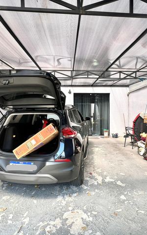 Casa à venda com 180m², 3 quartos e 2 vagas Casa à venda com 180m², 3 quartos e 2 vagasGaragem