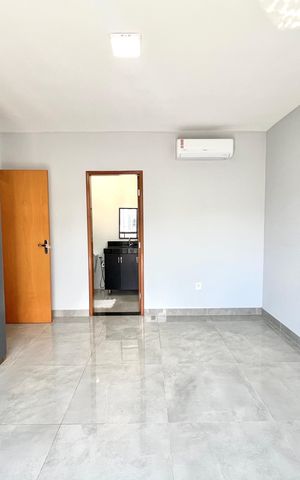 Casa à venda com 180m², 3 quartos e 2 vagas Casa à venda com 180m², 3 quartos e 2 vagasQuarto Suíte