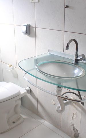 Casa para alugar com 114m², 4 quartos e 2 vagasBanheiro