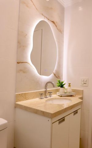 Apartamento para alugar com 186m², 3 quartos e 4 vagas Apartamento para alugar com 186m², 3 quartos e 4 vagasBanheiro do Quarto 2