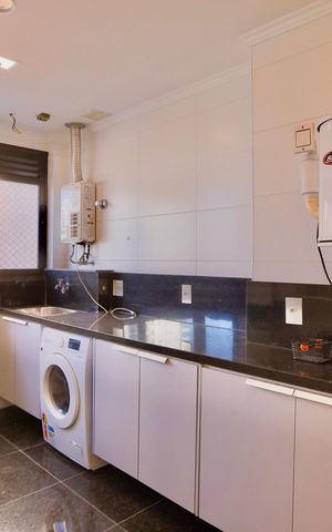 Apartamento para alugar com 186m², 3 quartos e 4 vagas Apartamento para alugar com 186m², 3 quartos e 4 vagasLavanderia