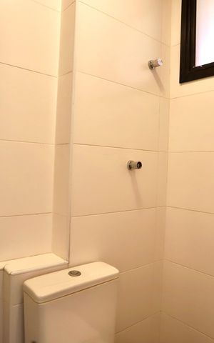 Apartamento para alugar com 186m², 3 quartos e 4 vagas Apartamento para alugar com 186m², 3 quartos e 4 vagasBanheiro de serviço