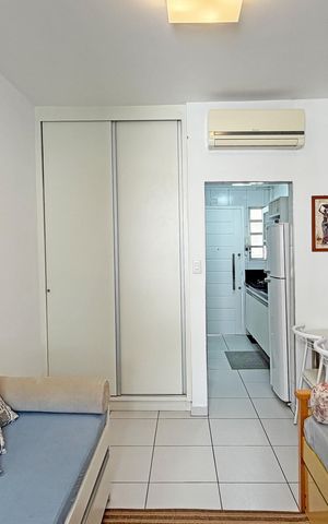 Studio para alugar com 28m², 1 quarto e sem vagaSala/Quarto