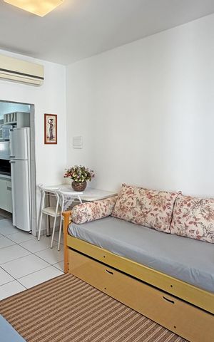 Studio para alugar com 28m², 1 quarto e sem vagaSala/Quarto