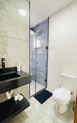 Casa de condomínio para alugar com 50m², 2 quartos e 2 vagas Casa de condomínio para alugar com 50m², 2 quartos e 2 vagasBanheiro