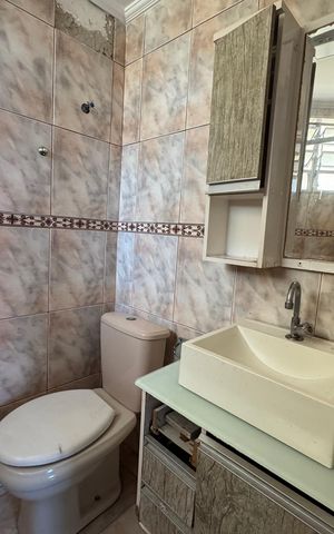 Apartamento para alugar com 55m², 2 quartos e 1 vaga Apartamento para alugar com 55m², 2 quartos e 1 vagaBanheiro