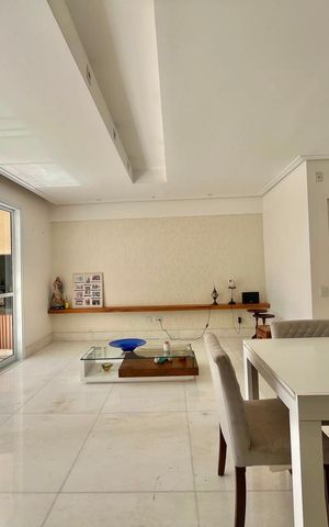 Apartamento para alugar com 236m², 4 quartos e 3 vagasSala