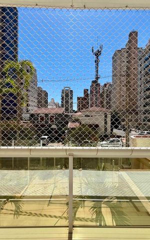 Apartamento para alugar com 236m², 4 quartos e 3 vagasVista da Sacada