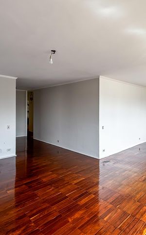 Apartamento para alugar com 123m², 3 quartos e 1 vaga