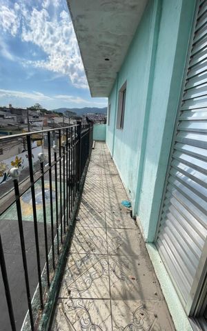 Casa para alugar com 25m², 1 quarto e sem vaga Casa para alugar com 25m², 1 quarto e sem vagaVaranda