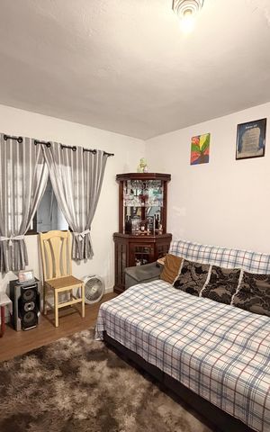 Casa à venda com 125m², 2 quartos e 3 vagasSala