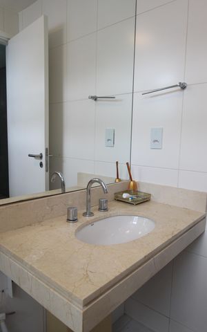 Apartamento à venda com 115m², 3 quartos e 2 vagasBanheiro da suíte 