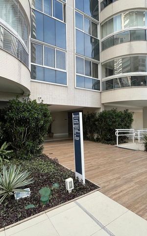 Apartamento à venda com 115m², 3 quartos e 2 vagas Apartamento à venda com 115m², 3 quartos e 2 vagasEntrada