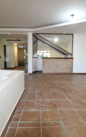 Casa para alugar com 294m², 4 quartos e 4 vagasSala 