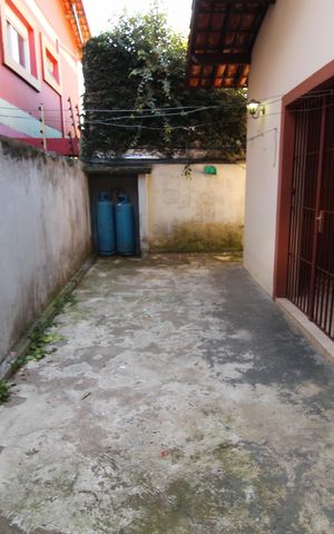 Casa para alugar com 294m², 4 quartos e 4 vagasQuintal
