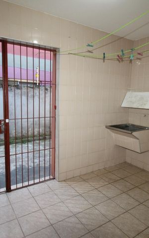 Casa para alugar com 294m², 4 quartos e 4 vagasÁrea de Serviço