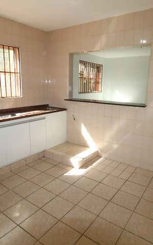 Casa para alugar com 294m², 4 quartos e 4 vagasCozinha 