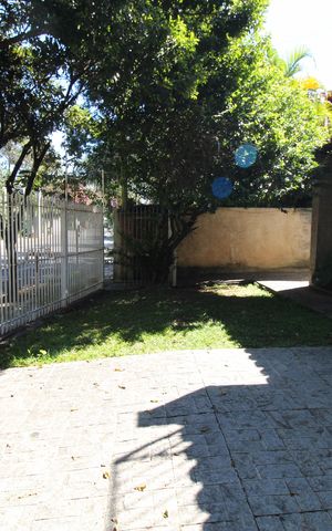 Casa para alugar com 294m², 4 quartos e 4 vagasQuintal