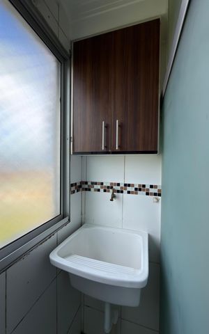 Apartamento para alugar com 47m², 2 quartos e 1 vaga Apartamento para alugar com 47m², 2 quartos e 1 vagaCozinha e Área de Serviço