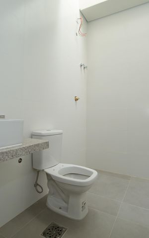 Casa à venda com 167m², 3 quartos e 2 vagas