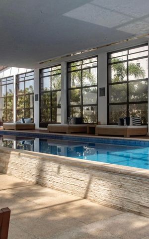 Apartamento à venda com 64m², 2 quartos e 2 vagasÁrea comum - Piscina Coberta