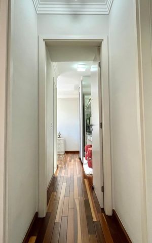 Apartamento à venda com 64m², 2 quartos e 2 vagasCorredor