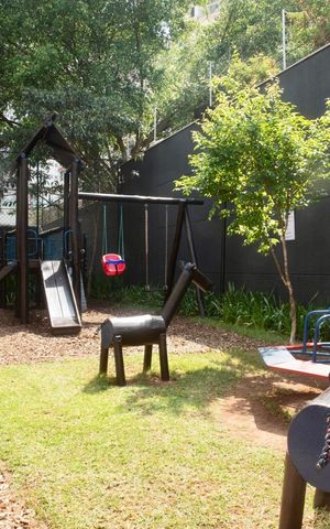 Apartamento à venda com 64m², 2 quartos e 2 vagasÁrea comum - Playground