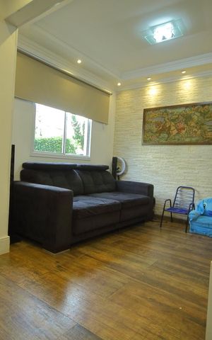 Casa de condomínio à venda com 115m², 4 quartos e 2 vagasSala