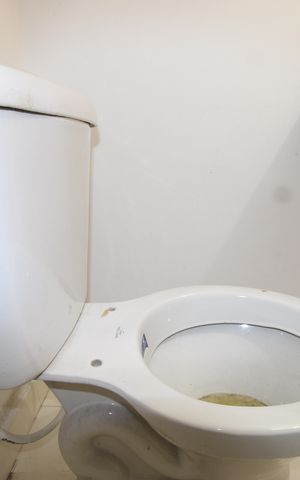 Casa de condomínio para alugar com 80m², 2 quartos e 1 vagaBanheiro