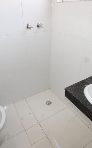 Casa de condomínio para alugar com 80m², 2 quartos e 1 vagaBanheiro da Suíte 2