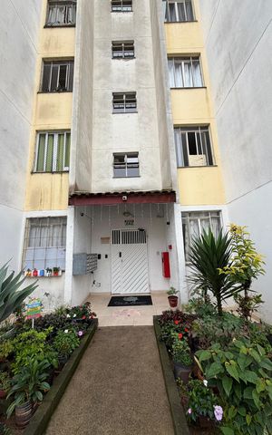 Apartamento à venda com 47m², 2 quartos e 1 vaga Apartamento à venda com 47m², 2 quartos e 1 vagaFachada do bloco