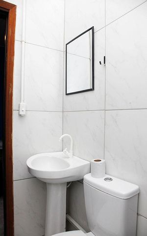 Casa à venda com 200m², 4 quartos e sem vagaBanheiro 1 Quarto 1 Suíte
