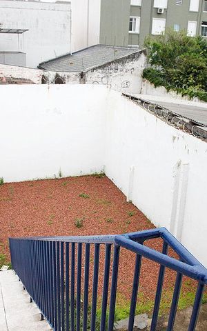 Casa à venda com 200m², 4 quartos e sem vagaPátio