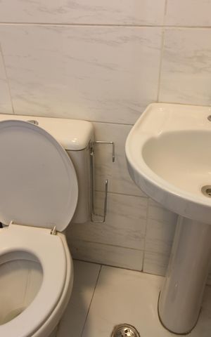 Casa à venda com 73m², 2 quartos e 2 vagasBanheiro da Suíte 2