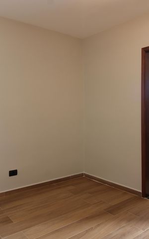 Casa à venda com 73m², 2 quartos e 2 vagasSuíte 2