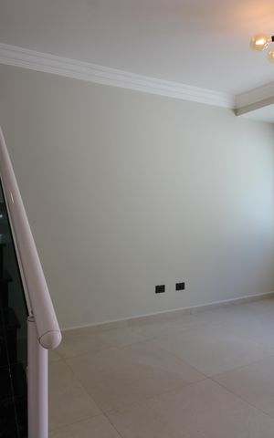 Casa à venda com 73m², 2 quartos e 2 vagasSala