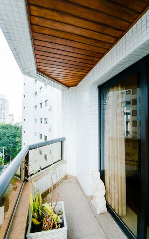 Apartamento à venda com 124m², 4 quartos e 4 vagasVaranda da Sala