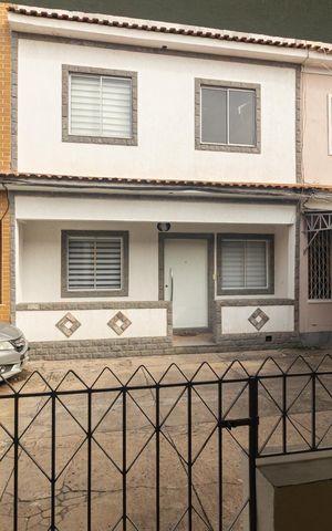 Casa à venda com 56m², 1 quarto e 1 vaga Casa à venda com 56m², 1 quarto e 1 vagaVaranda da Sala
