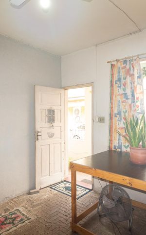 Casa à venda com 56m², 1 quarto e 1 vaga Casa à venda com 56m², 1 quarto e 1 vagaSala