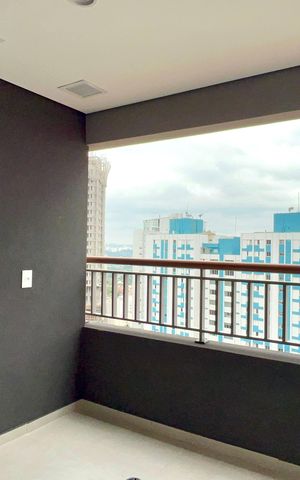 Apartamento à venda com 37m², 1 quarto e 1 vaga Apartamento à venda com 37m², 1 quarto e 1 vagaVaranda