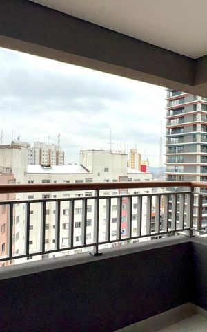Apartamento à venda com 37m², 1 quarto e 1 vaga Apartamento à venda com 37m², 1 quarto e 1 vagaVaranda