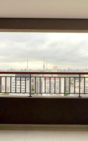 Apartamento à venda com 37m², 1 quarto e 1 vaga Apartamento à venda com 37m², 1 quarto e 1 vagaVaranda