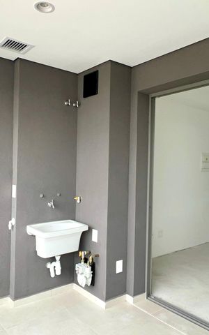 Apartamento à venda com 37m², 1 quarto e 1 vaga Apartamento à venda com 37m², 1 quarto e 1 vagaVaranda
