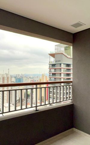 Apartamento à venda com 37m², 1 quarto e 1 vaga Apartamento à venda com 37m², 1 quarto e 1 vagaVaranda