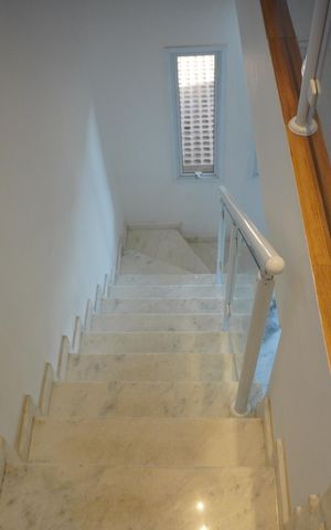 Casa de condomínio à venda com 124m², 3 quartos e 2 vagasPiso Superior
