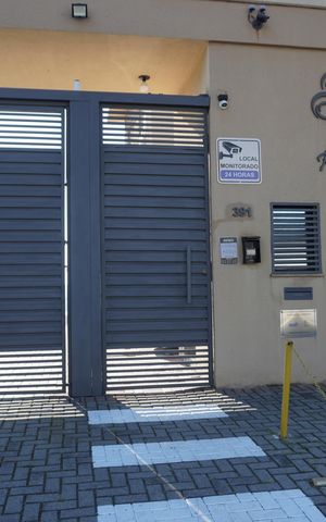 Casa de condomínio à venda com 124m², 3 quartos e 2 vagasFachada